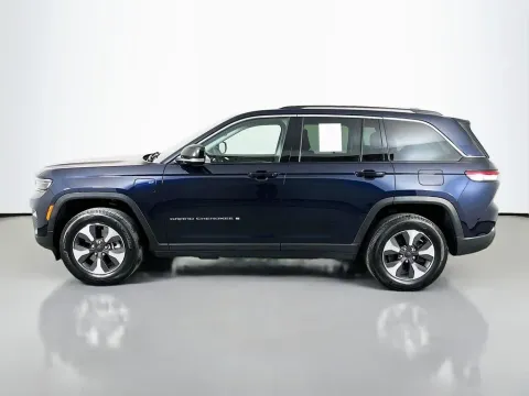 More photos of 2022 Jeep Grand Cherokee 4xe at Clement Supercenter, MO