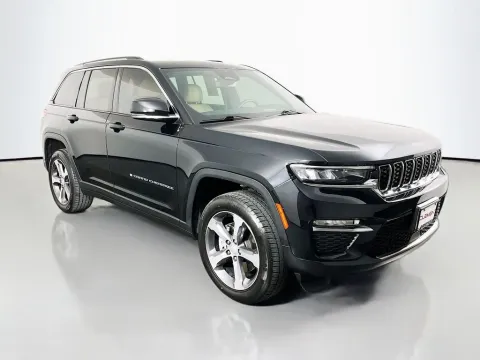 More photos of 2022 Jeep Grand Cherokee 4xe at Clement Supercenter, MO