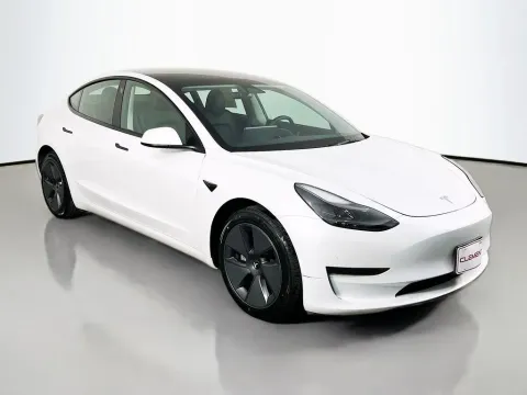 More photos of 2023 Tesla Model 3 at Clement Supercenter, MO