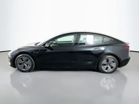More photos of 2023 Tesla Model 3 at Clement Supercenter, MO
