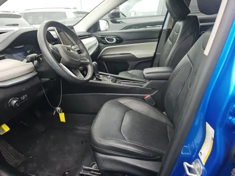 Another view of 2022 Jeep Compass Limited for sale in Saint Charles, MO at Clement Supercenter