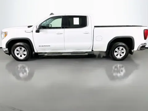 More photos of 2021 GMC Sierra 1500 SLE at Clement Supercenter, MO