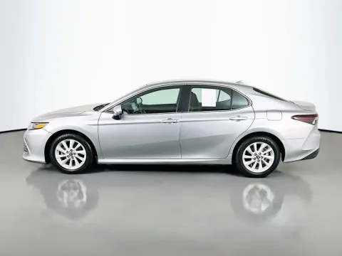 More photos of 2022 Toyota Camry LE at Clement Supercenter, MO