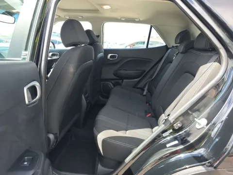 More photos of 2024 Hyundai Venue SEL at Clement Supercenter, MO