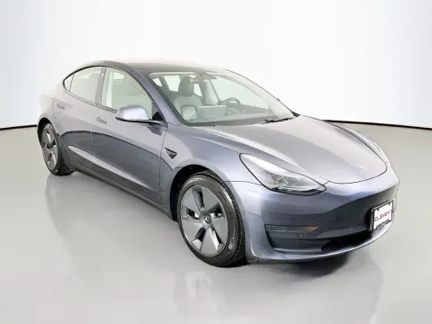 More photos of 2021 Tesla Model 3 Standard Range Plus at Clement Supercenter, MO