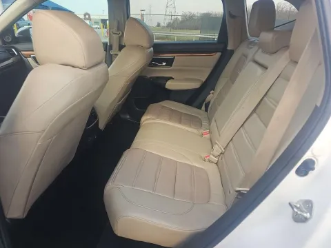 More photos of 2019 Honda CR-V Touring at Clement Supercenter, MO