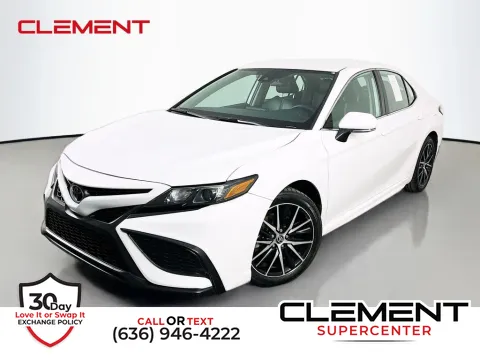 White 2022 Toyota Camry SE for sale in Saint Charles, MO