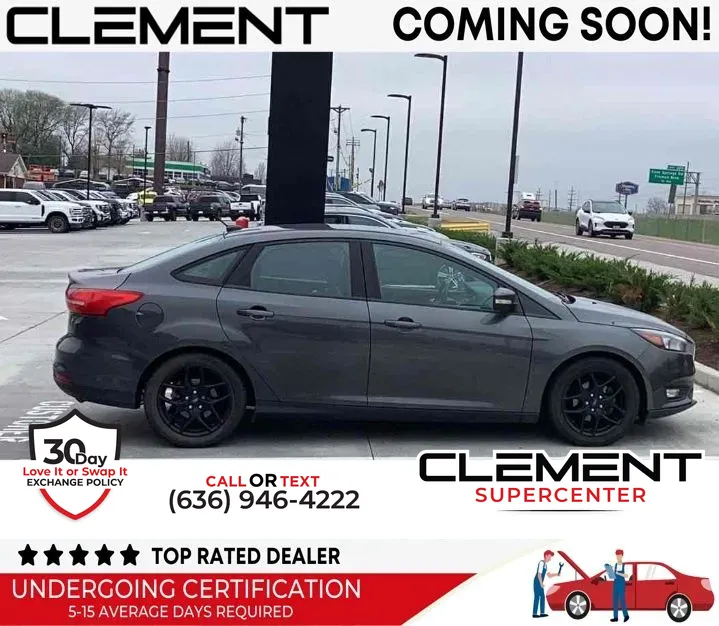 Gray 2016 Ford Focus SE for sale in Saint Charles, MO