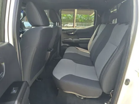 More photos of 2023 Toyota Tacoma TRD Off-Road at Clement Supercenter, MO