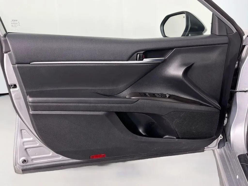 2023 Toyota Camry SE - Photo 26
