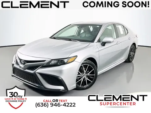 Silver 2023 Toyota Camry SE for sale in Saint Charles, MO