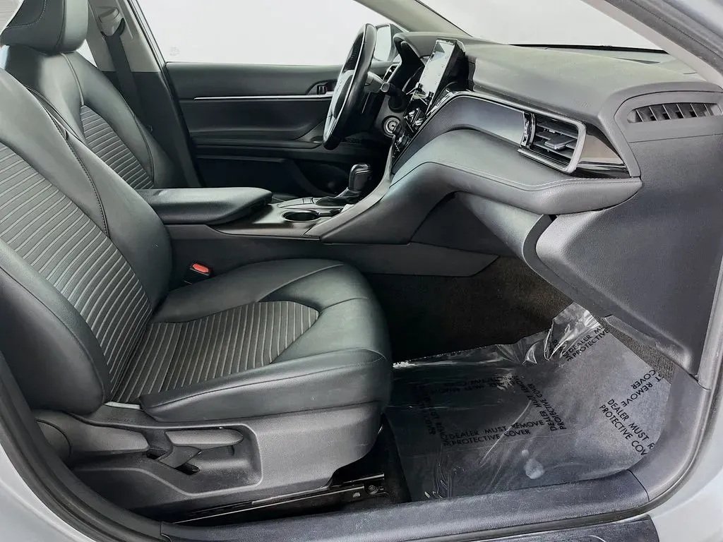 2023 Toyota Camry SE - Photo 33