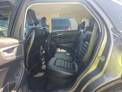 More photos of 2021 Ford Edge SEL at Clement Supercenter, MO