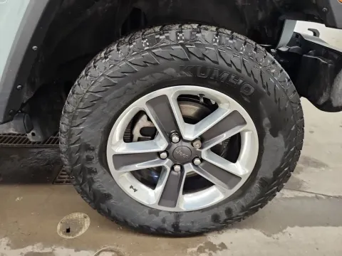 More photos of 2023 Jeep Wrangler Sahara at Clement Supercenter, MO