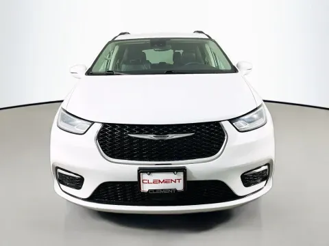 Photos of 2022 Chrysler Pacifica Touring L for sale in Saint Charles, MO at Clement Supercenter