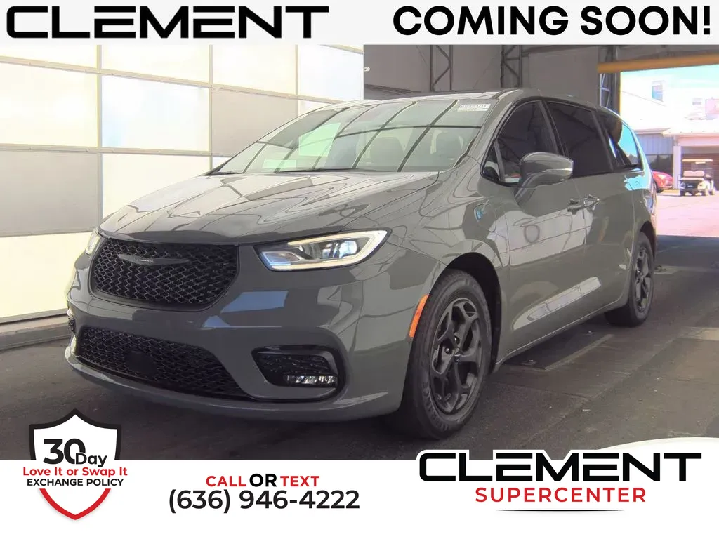 Gray 2022 Chrysler Pacifica Hybrid Limited for sale in Saint Charles, MO