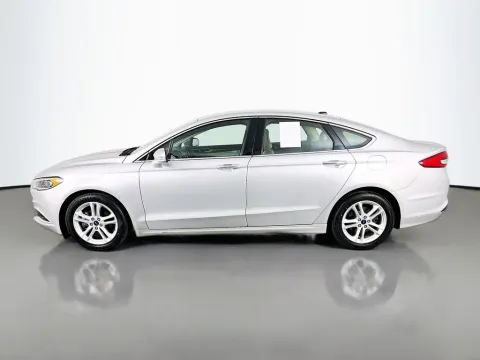 More photos of 2018 Ford Fusion SE at Clement Supercenter, MO