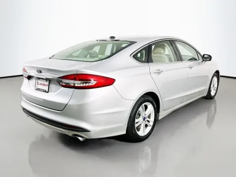 More photos of 2018 Ford Fusion SE at Clement Supercenter, MO