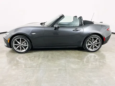 More photos of 2022 Mazda MX-5 Miata Grand Touring at Clement Supercenter, MO