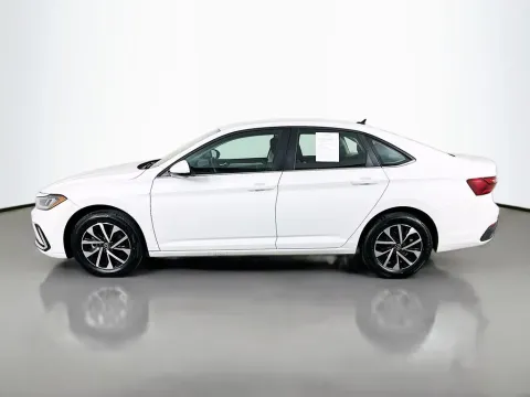 More photos of 2025 Volkswagen Jetta 1.5T S at Clement Supercenter, MO