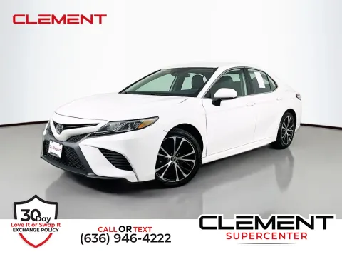 White 2020 Toyota Camry SE for sale in Saint Charles, MO