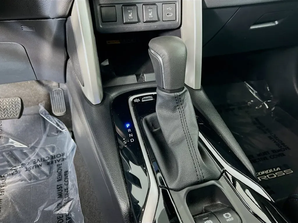 2024 Toyota Corolla Cross XSE - Photo 21