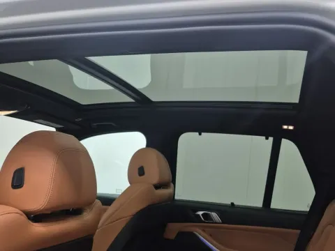 More photos of 2023 BMW X5 xDrive40i at Clement Supercenter, MO