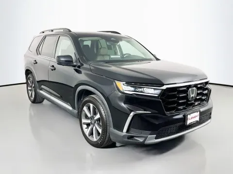 More photos of 2023 Honda Pilot Elite at Clement Supercenter, MO