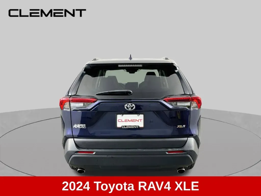 2024 Toyota RAV4 XLE - Photo 7
