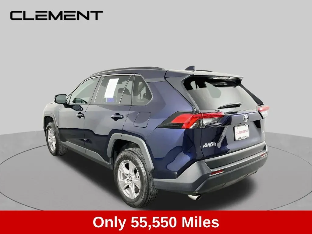 2024 Toyota RAV4 XLE - Photo 8