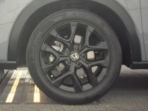 More photos of 2024 Honda HR-V Sport at Clement Supercenter, MO