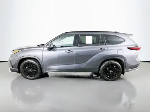 More photos of 2024 Toyota Highlander XSE at Clement Supercenter, MO