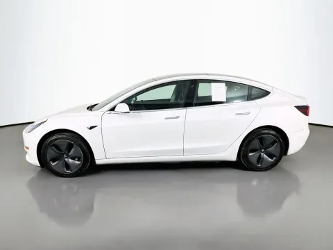 More photos of 2020 Tesla Model 3 Standard at Clement Supercenter, MO