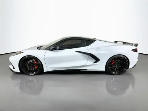 More photos of 2021 Chevrolet Corvette Stingray at Clement Supercenter, MO