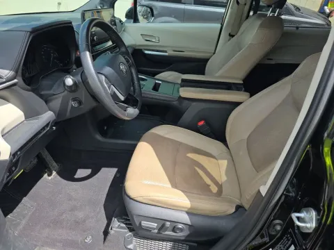 Another view of 2022 Toyota Sienna Limited for sale in Saint Charles, MO at Clement Supercenter