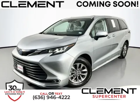 Silver 2023 Toyota Sienna XLE for sale in Saint Charles, MO