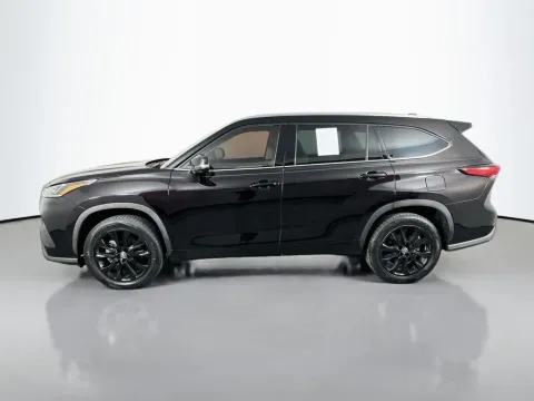 More photos of 2020 Toyota Highlander Limited at Clement Supercenter, MO