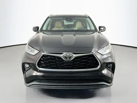 Another view of 2020 Toyota Highlander Limited for sale in Saint Charles, MO at Clement Supercenter