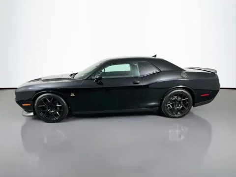 More photos of 2016 Dodge Challenger R/T Scat Pack at Clement Supercenter, MO
