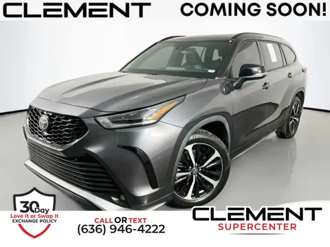 Gray 2021 Toyota Highlander XSE for sale in Saint Charles, MO