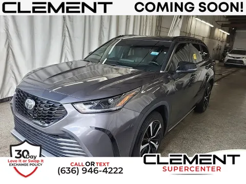 Gray 2021 Toyota Highlander XSE for sale in Saint Charles, MO