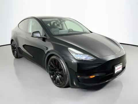 More photos of 2023 Tesla Model Y Performance at Clement Supercenter, MO