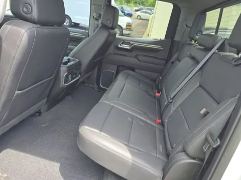 More photos of 2022 Chevrolet Silverado 1500 LTZ at Clement Supercenter, MO