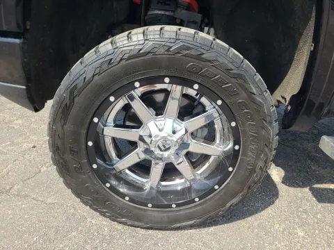 More photos of 2022 GMC Sierra 1500 AT4 at Clement Supercenter, MO
