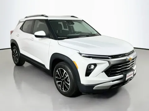 Another view of 2025 Chevrolet TrailBlazer LT for sale in Saint Charles, MO at Clement Supercenter