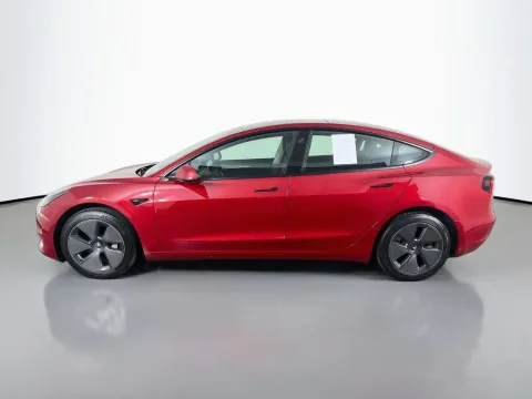 More photos of 2023 Tesla Model 3 at Clement Supercenter, MO