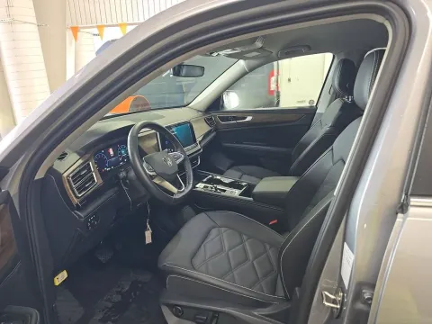 Another view of 2025 Volkswagen Atlas 2.0T SE w/Technology for sale in Saint Charles, MO at Clement Supercenter