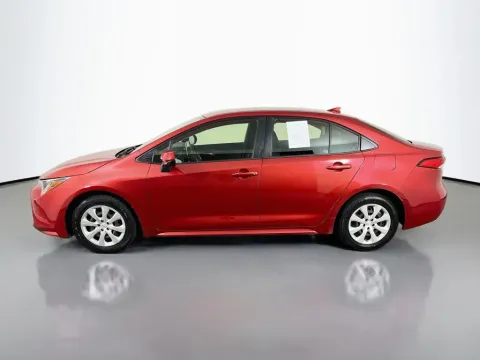 More photos of 2021 Toyota Corolla LE at Clement Supercenter, MO