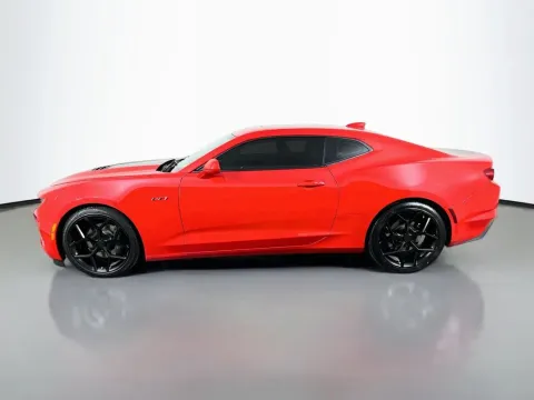 More photos of 2022 Chevrolet Camaro LT1 at Clement Supercenter, MO