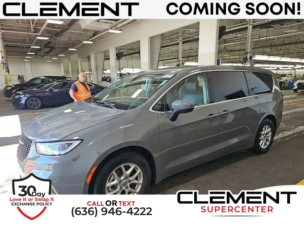 Gray 2023 Chrysler Pacifica Touring L for sale in Saint Charles, MO